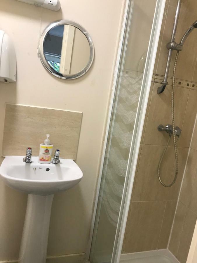 Budget Rooms Inverness Zewnętrze zdjęcie